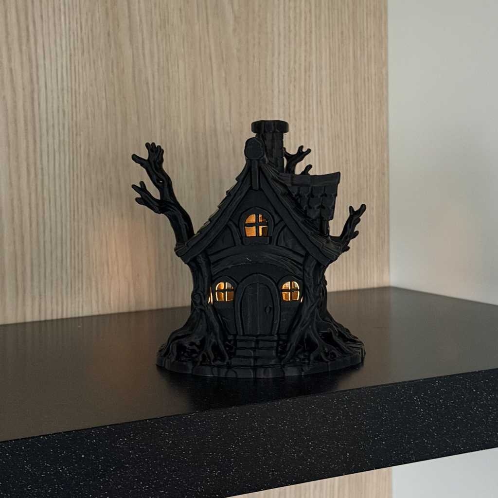Heksenhuisje met licht