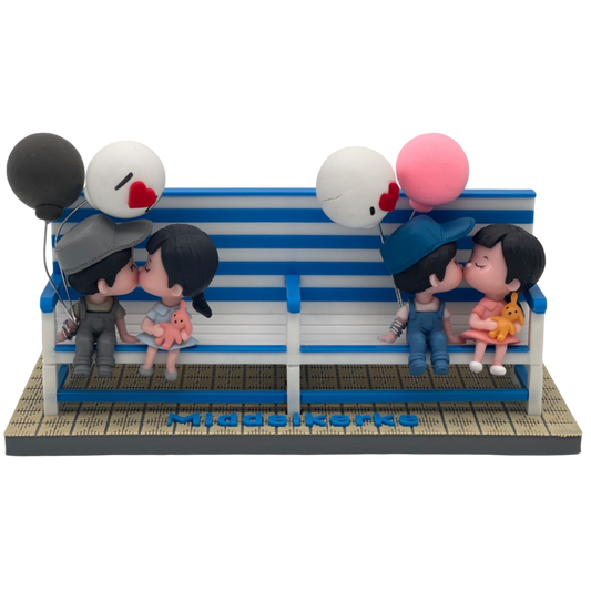 Mini poppetjes: liefdeskoppeltje voor bankje Middelkerke-Westende